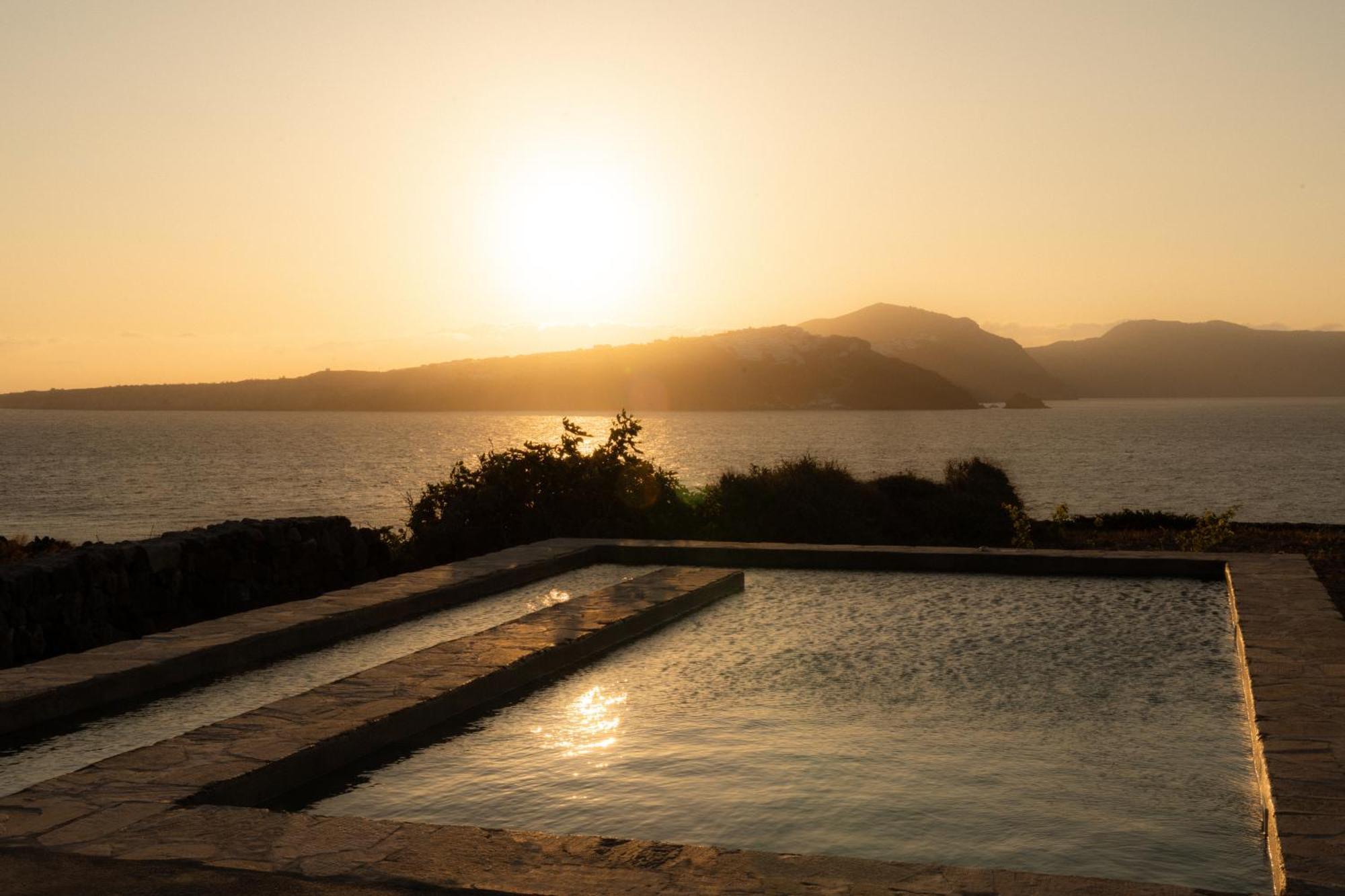 Santa Irini Retreat Otel Thirasía Dış mekan fotoğraf